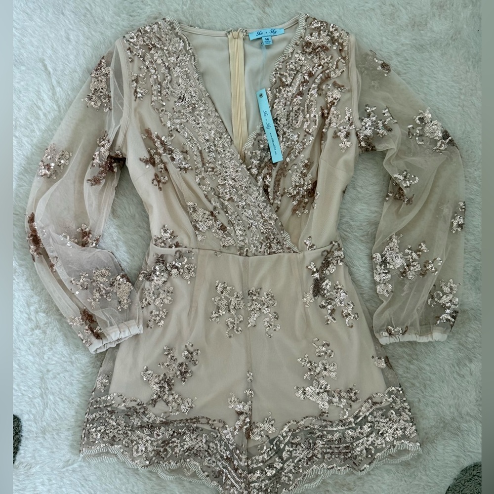 NWT! She + Sky Sequin Embellished Mesh Overlay Mini Floral Romper Medium - Picture 5 of 9